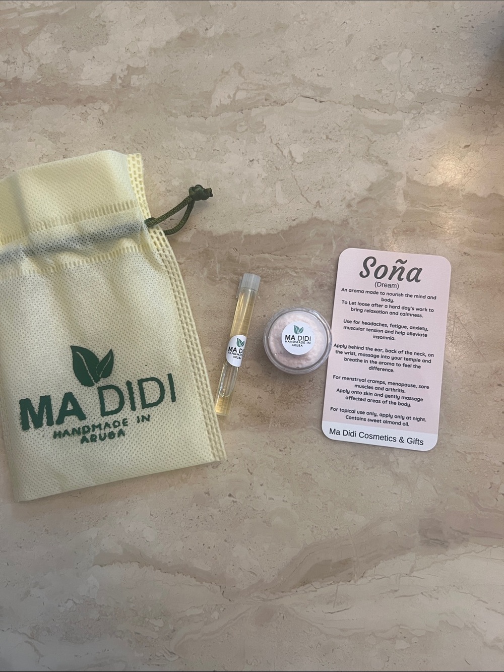 MA DIDI Handmade Soña Dream Aromatherapy Oil & Body Scrub from Aruba